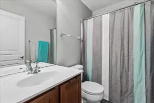 2459 Anna Wy, Elgin, IL 60124 - Photo 16