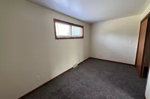 1090 Creve Coeur St, Lasalle, IL 61301 - Photo 12