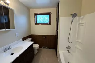1090 Creve Coeur St, Lasalle, IL 61301 - Photo 10