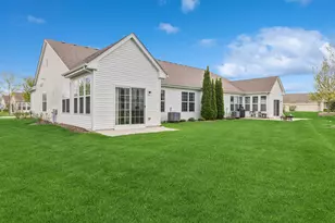 1822 Hannah Ln, Pingree Grove, IL 60140 - Photo 18