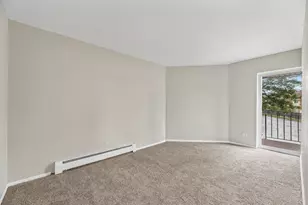 10369 Dearlove Rd, Glenview, IL 60025 - Photo 12