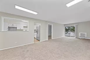 10369 Dearlove Rd, Glenview, IL 60025 - Photo 4