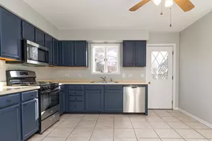 61 Highview Ave, Fox Lake, IL 60020 - Photo 4