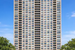 5100 N Marine Dr N, Chicago, IL 60640 - Photo 1