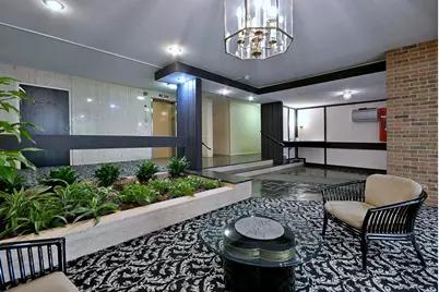 360 Claymoor Avenue #2E, Hinsdale, IL 60521 - Photo 12