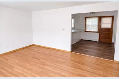 5834 W Montrose Avenue #1S, Chicago, IL 60634 - Photo 4