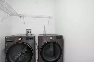 444 Radcliff Ln, South Elgin, IL 60177 - Photo 16