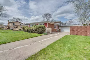 243 May Ct, Chicago Heights, IL 60411 - Photo 26
