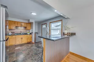 243 May Ct, Chicago Heights, IL 60411 - Photo 8