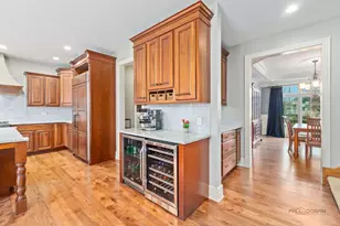 37W209 Deer Pond Ct, Saint Charles, IL 60175 - Photo 16