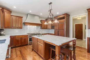 37W209 Deer Pond Ct, Saint Charles, IL 60175 - Photo 10