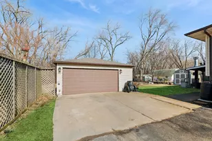 3900 W 155th St, Markham, IL 60428 - Photo 16