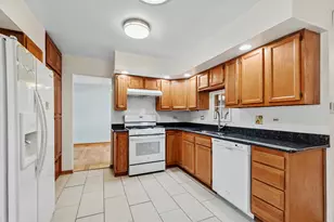 3900 W 155th St, Markham, IL 60428 - Photo 6