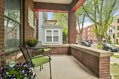 1423 W Hollywood Avenue, Chicago, IL 60660 - Photo 2