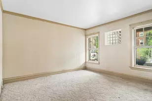 1423 W Hollywood Ave, Chicago, IL 60660 - Photo 8
