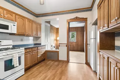 1423 W Hollywood Avenue, Chicago, IL 60660 - Photo 16