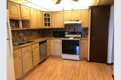 11277 S Roberts Road S #E, Palos Hills, IL 60465 - Photo 12