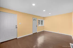 1100 W Highland Ave, Elgin, IL 60123 - Photo 8