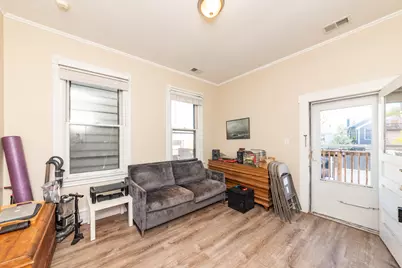 1431 W Belmont Avenue #2R, Chicago, IL 60657 - Photo 6