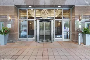 33 W Ontario St, Chicago, IL 60654 - Photo 20