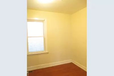 3025 E 80th Place, Chicago, IL 60617 - Photo 8