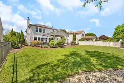 1002 Butterfield Circle E, Shorewood, IL 60404 - Photo 34
