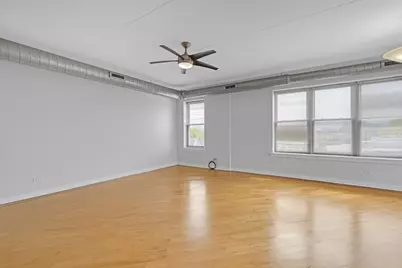 3611 W Montrose Avenue #407, Chicago, IL 60618 - Photo 14