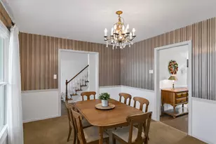 815 Knightsbridge Ln, Schaumburg, IL 60195 - Photo 6