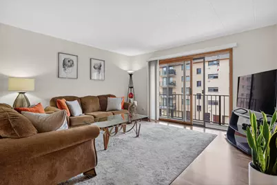 1454 Ashland Avenue #305, Des Plaines, IL 60016 - Photo 4