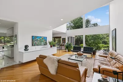 1707 Lynwood Court, Flossmoor, IL 60422 - Photo 2