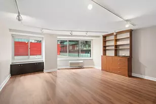 211 E Ohio St, Chicago, IL 60611 - Photo 2