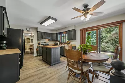 6 Crows Nest Court, Third Lake, IL 60030 - Photo 8