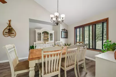 6 Crows Nest Court, Third Lake, IL 60030 - Photo 4