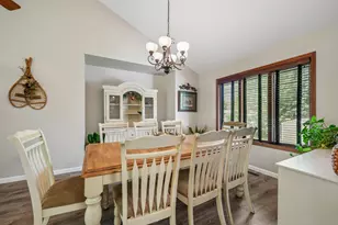 6 Crows Nest Ct, Third Lake, IL 60030 - Photo 4