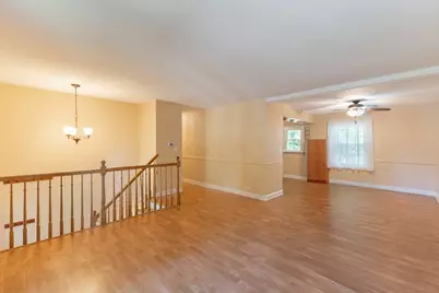 7615 Walnut Avenue, Woodridge, IL 60517 - Photo 2