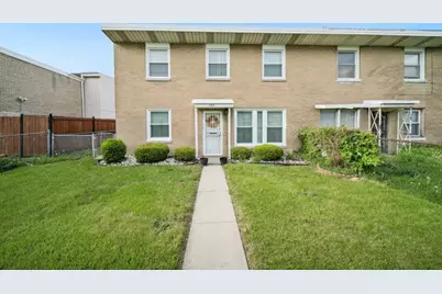 253 W 46th Street, Chicago, IL 60609 - Photo 1