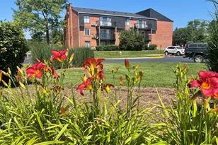 4400 W Lake Ave, Glenview, IL 60026 - Photo 1