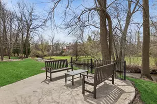 801 N McLean Blvd, Elgin, IL 60123 - Photo 2