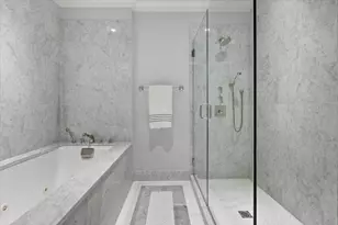 2550 N Lakeview Ave, Chicago, IL 60614 - Photo 16