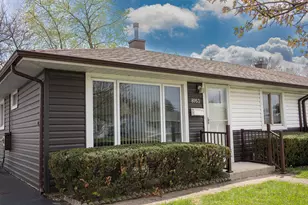 8953 S Corcoran Rd, Hometown, IL 60456 - Photo 2