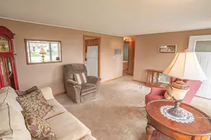8953 S Corcoran Rd, Hometown, IL 60456 - Photo 4
