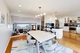 6643 Davis St, Morton Grove, IL 60053 - Photo 8