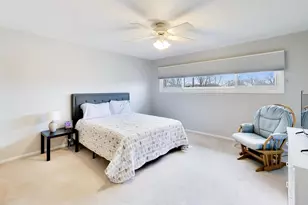 6643 Davis St, Morton Grove, IL 60053 - Photo 12