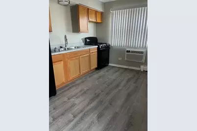 7831 Roberts Road #4, Bridgeview, IL 60455 - Photo 4