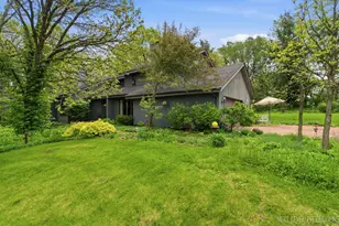 39W795 Reindeer Trail, Saint Charles, IL 60175 - Photo 1