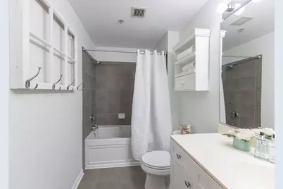 1640 Maple Avenue #302, Evanston, IL 60201 - Photo 18