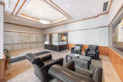 1640 Maple Avenue #302, Evanston, IL 60201 - Photo 2