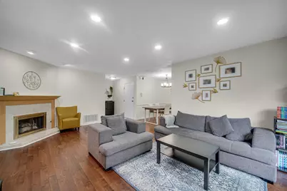 521 Cumberland Trail #D, Roselle, IL 60172 - Photo 8