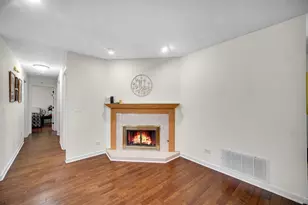 521 Cumberland Trail, Roselle, IL 60172 - Photo 6