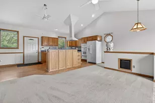 286 Fossil Ridge Rd, Wilmington, IL 60481 - Photo 6